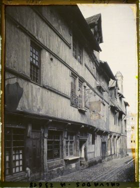 Image représentant Vieilles maisons près du Bassin de l'ouest