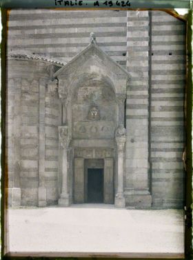 Image représentant Porte de la cathédrale