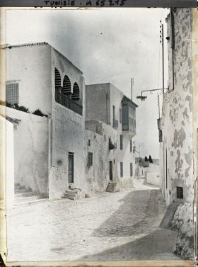 Image représentant Une rue du village