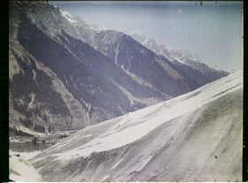 Image représentant France Les Alpes, Les Bossons Moraine du Glacier des Bossons ; extrémité de la Moraine, vallée de Chamonix et Village des Gaillands.