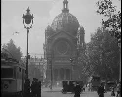 Image représentant Vues des églises Saint-Augustin et Saint-Sulpice