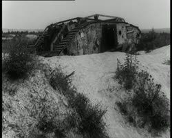 Image représentant Char allemand dans une tranchée devant le fort de la Pompelle