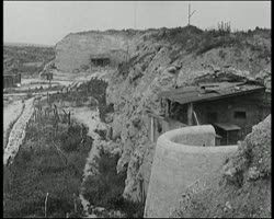 Image représentant La ville et le champ de bataille