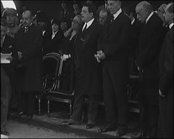 Image représentant Le Prince de Galles, Edouard VII, pose la première pierre de la maison des étudiants canadiens