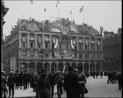 Image représentant Décoration des magasins du Louvre pour les fêtes de la Victoire