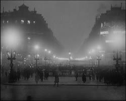 Image représentant Avenue de l'Opéra le soir