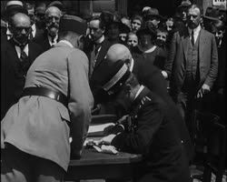 Image représentant Pendant l'évacuation des Troupes interalliées (Ière partie)