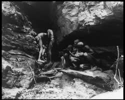 Image représentant Culte rendu à une divinite dans la montagne (Atacora)