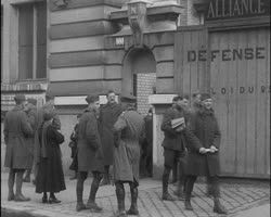 Image représentant Sortie de l'école Polytechnique et sortie des étudiants americains de l'Alliance française