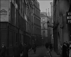 Image représentant Le Village Suisse de la Grande Roue et le quartier « Polak » de l'Hôtel de Ville