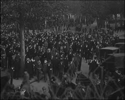 Image représentant Manifestation en faveur de Sacco et Vanzetti, service d'ordre Porte Maillot