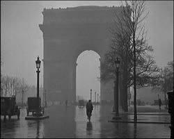 Image représentant L'Arc de Triomphe un jour de pluie