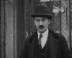 Image représentant Portrait de l'inspecteur de police Didier qui a tué le bandit Bacquet