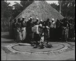 Image représentant Cérémonie de purification d'initiées au vodoun Agassou