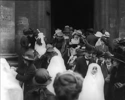 Image représentant Sortie de premières communions église St-Eustache