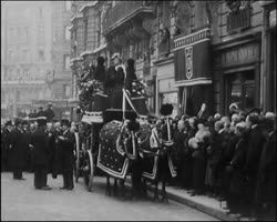 Image représentant Enterrement d'Antonin Dubost