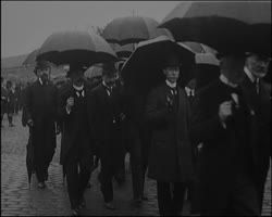 Image représentant Rue du Charolais, enterrement des victimes du P.L.M.