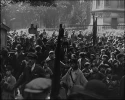 Image représentant La manifestation au mur des fédérés. Le cortège du parti socialiste