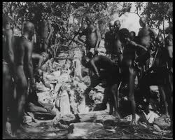 Image représentant Prière à la divinité dans la montagne