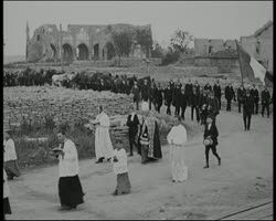 Image représentant Obsèques de habitants fusillés par les Allemands le 24 août 1914
