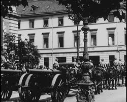 Image représentant Revue du 14 juillet