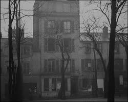 Image représentant Maison menaçant de s'écrouler place du Tertre