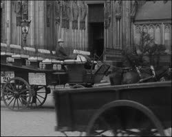 Image représentant Scènes de rue, cathédrale de Cologne, gare