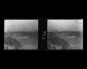 Image représentant Vue de la rivière Niagara et du pont "Whirlpool Rapids Bridge" prise du côté canadien