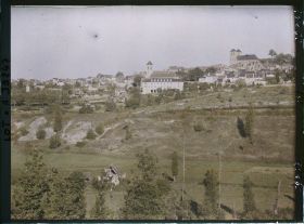 Image représentant France, Gourdon (Lot), Vue d'ensemble sur Gourdon prise du sud est