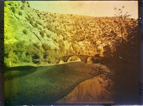Image représentant Pont arabe dans les gorges du Nahr-el-kelb