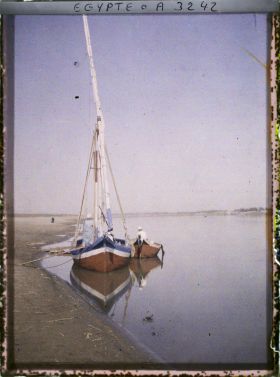 Image représentant Bateaux à quai sur le Nil