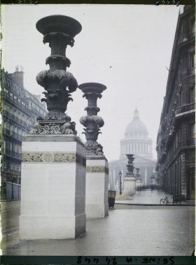 Image représentant La rue Soufflot décorée pour le Cinquantenaire de la IIIe République