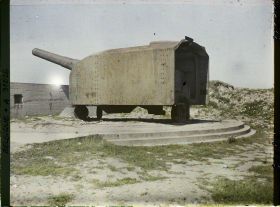 Image représentant Belgique, Ostende, Batterie Hindenburg, Une pièce avec son blindage