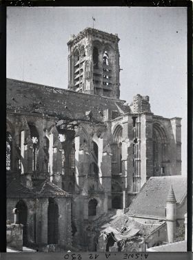 Image représentant Façade nord de la cathédrale marmitée