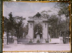 Image représentant Le Monument aux mort, place Châtelet
