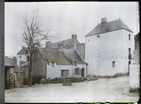 Image représentant Maisons de Port-Navalo près du port