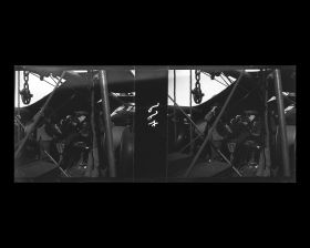 Image représentant Passagers ou membre de l'équipage chinois organisant des jeux d'argent sur le pont