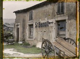 Image représentant France, Vigneules-les-Hattonchâtel, Inscription boche à l'entrée du Village