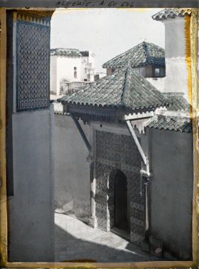 Image représentant La porte de la Koubba de la mosquée de Sidi Bou Médine