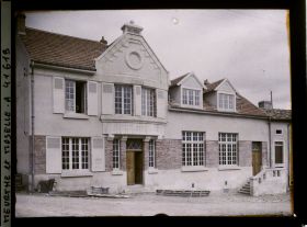Image représentant France, Jaulny, Mairie Ecole reconstruite