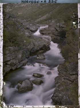 Image représentant Torrent dans la vallée