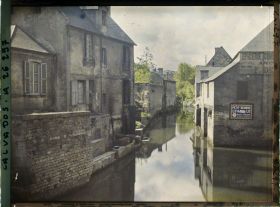 Image représentant Vue sur l'Aure prise de la rue Saint-Jean