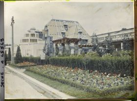 Image représentant L'Exposition des arts décoratifs, le Pavillon de Mulhouse, sur l'esplanade des Invalides