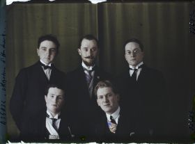 Image représentant Délégation d'étudiants ayant participé au centenaire de Pasteur à Paris