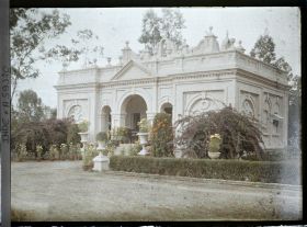 Image représentant Un pavillon dans le parc du nouveau palais du maharajah Jagatjit Singh