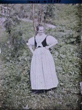 Image représentant Costume traditionnel de femme