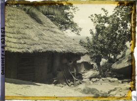 Image représentant Le village d'Amakpa (?) dans les montagnes