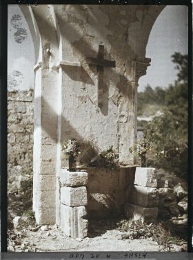 Image représentant France, Missy-s/-Aisne, Autel où se dit la messe actuellement