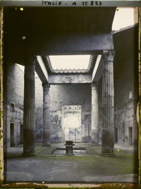 Image représentant Entrée de la maison des noces d'argent