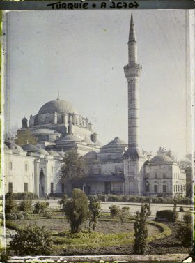 Image représentant Beyazit Camii ("mosquée de Beyazit"), construite en 1497-1505